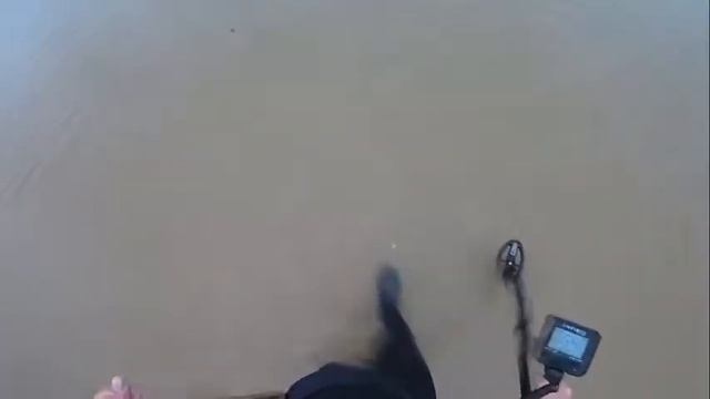 Как копать под водой