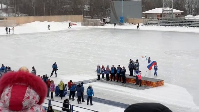 На стадионе 