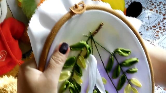 DIY. Embroidery Ribbons. Wisteria. Вышивка лентами глицинии.