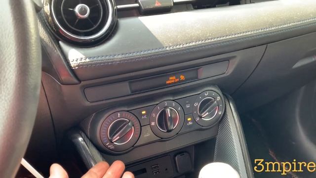 Toyota Yaris 2017 1.5 мотор, копия мазда 3 из США?? в Россию?? через порт Котка??