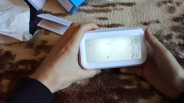 Домашняя метеостанция с подсветкой и датчиком освещённости