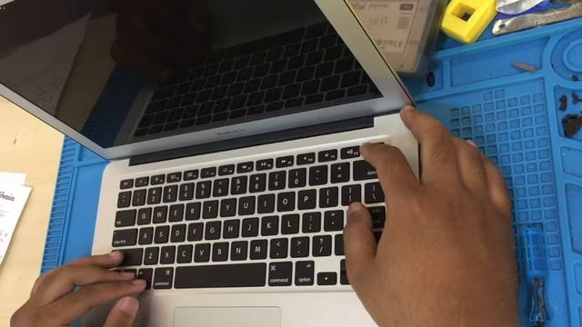 300921 Macbook Air 13