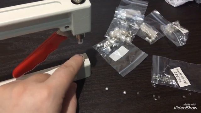 Как установить бусины на ткань