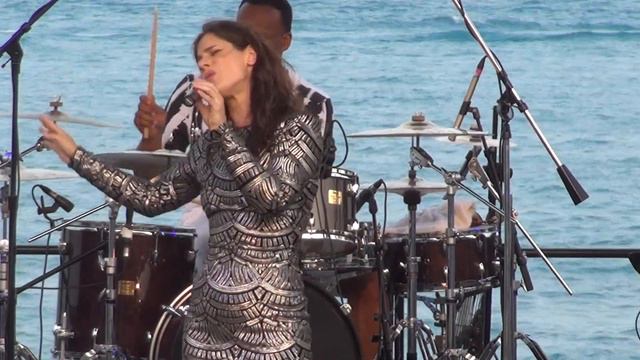 Lindsey Webster - Live - Detroit St. Clair - Walk Away - 2018aug18