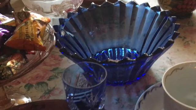 Вот и рюмочка христова, ты откуда?- я з Ростова...