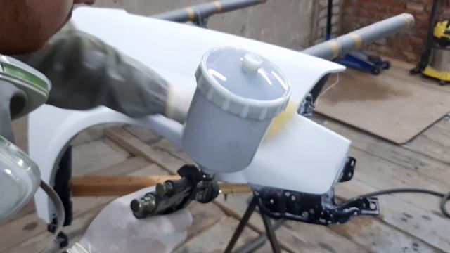 Окрас крыла,серебро.