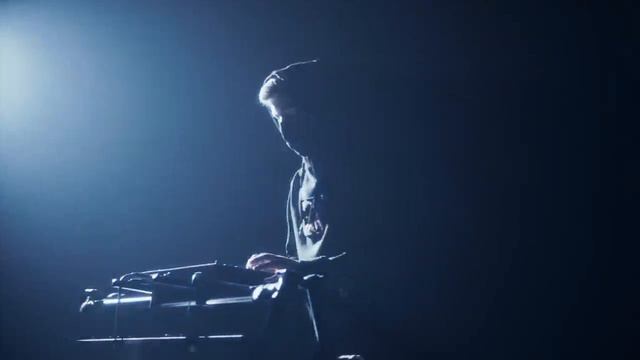 Alan Walker Ft. Zena Emad Ft. Sophie Stray - Land Of The Heroes