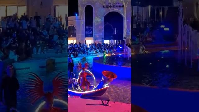 Вечернее шоу в тематическом парке 