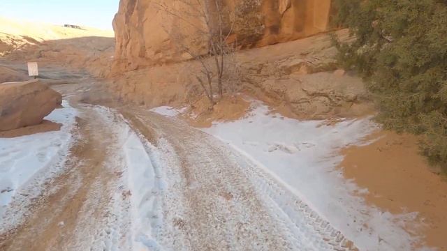 Poison Spider Fail!!:  An LX470/100 Series Land Cruiser Adventure