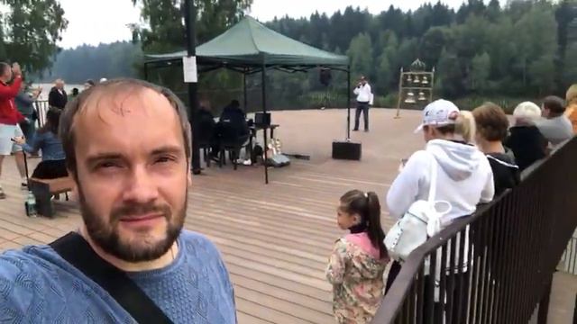 Перед концертом колокольного звона. Установили выездную звонницу КОЛОКОЛА ТВ
