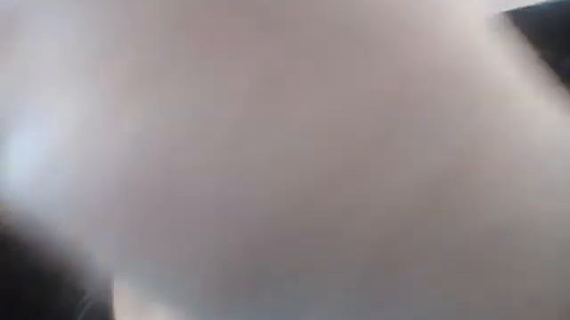 Пацана снимает скрытая камера