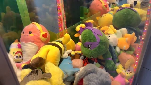 ОЧЕНЬ БОЛЬШИЕ ИГРУШКИ В МАЛЕНЬКОМ АППАРАТЕ ХВАТАЙКА / ДЕТЕКТИВ ПИКАЧУ И ЕГО ДРУЗЬЯ