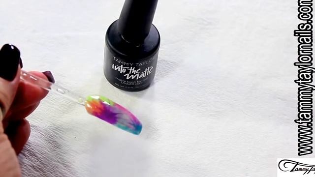 Nail Art (BATIK Nail Design)