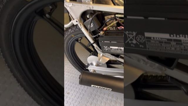 Suzuki 1988 RG125 Gamma First Start Up