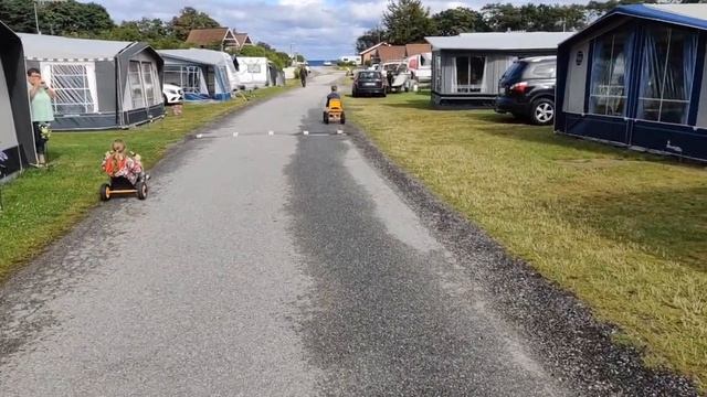 НАШИ ВЫХОДНЫЕ БУДНИ. ПРОКАТИ МЕНЯ БОЛЬШАЯ ЧЕРЕПАХА ))