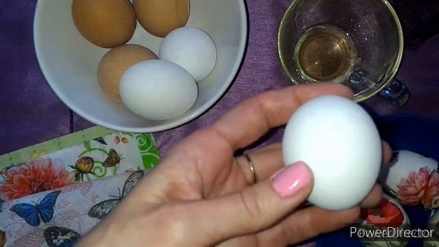 Очень простой способ декупажа сьедобных яиц.)