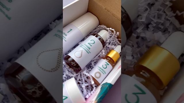 Презентация косметики Esteticbox для уходу за кожей.