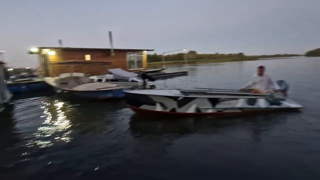 Неудачная выгрузка из лодки после отдыха