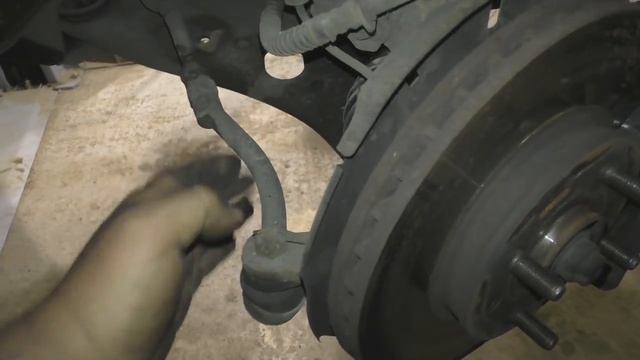 Hyundai Solaris НЕ говно! Что собственно удивительно (замена передних колодок)