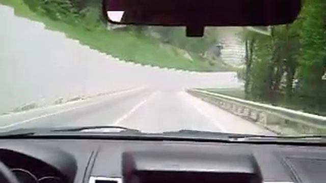 обгон на серпантине