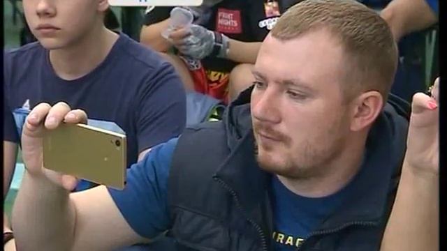 Новички в кикбоксинге вышли на ринг