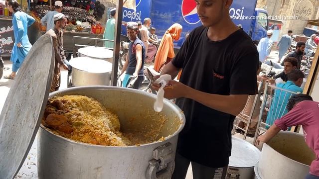 Famous Al Rehman Chicken Biryani  People are Crazy for Roadside Street Food Chicken Biryani