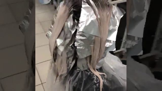 Вот так проходит тонирование волос