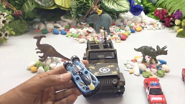 Mercedes Benz G-Class | Land Rover Range Rover Evoque