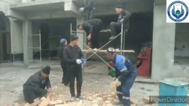 Masjidimiz  Tom Qismi O'rnatilyapti.Покрытие крыши нашей мечети.