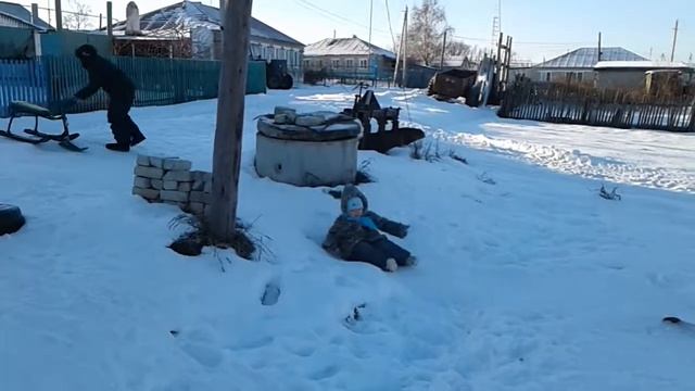 Каникулы у бабушки. Березовка, Базарно-Карабулакский район  январь 2018 г. 2