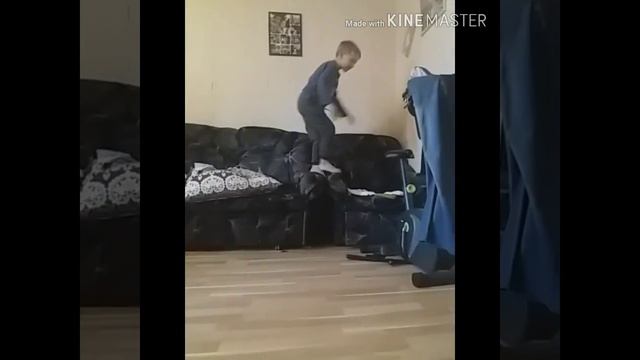 Паркур дома с елементами паркура// монки, конг, кувырки!!