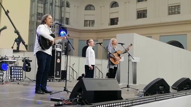 Песня Григория Шацкого на стихи Екатерины Михайловой 