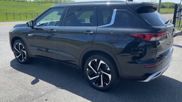 Mitsubishi Outlander PHEV SEL 2023