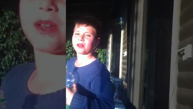 Эрик кушает перец) Жжот!!!