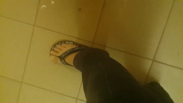 К буйным соседям приехала полиция