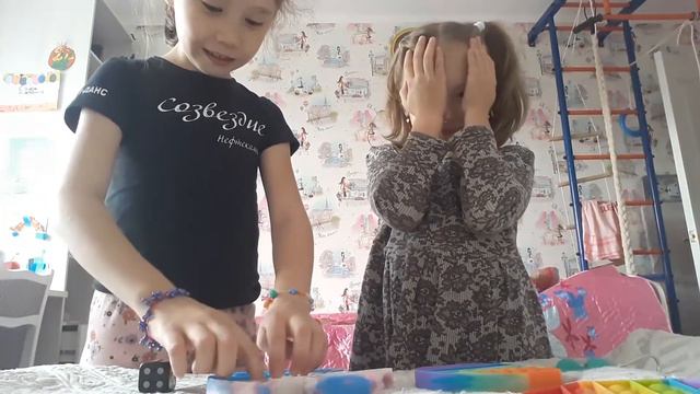 какие игры можно придумать с Pop It