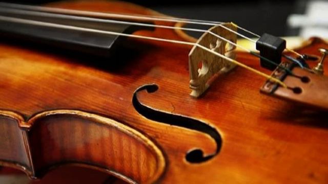 Vivaldi 02 - La Stravaganza Op. 4 - Concerto No. 11 In D, RV 204-Largo