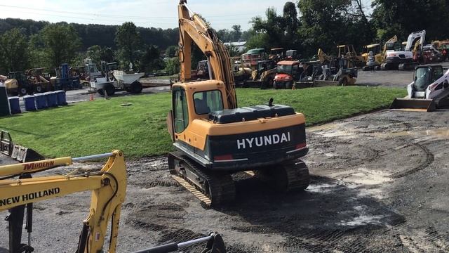 HYUNDAI ROBEX 140 EXCAVATOR
