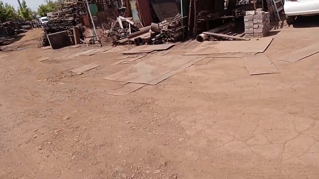 Кыргызстан ?? Бишкек ул Орозбекова Старый толчок Турбаза Металлическая трубы швеллеры бу.