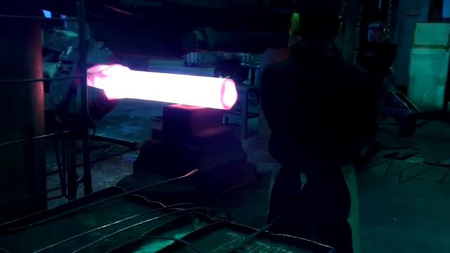 Трёхтонный молот.  Рубка металла.  1й нагрев. 3 X Ton Hammer. Cutting Square - 1st Heat.