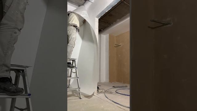 Поклейка стеклохолста механизированным способом