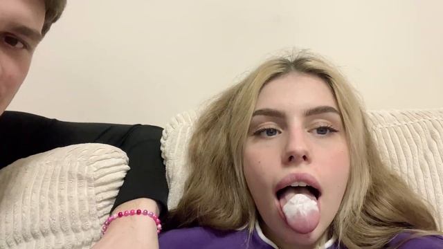 ДНО ПРОБИТО! БАРБИ ОТКРЫЛА РОТИК В КОТОРОМ БЕЛАЯ СУБСТАНЦИЯ