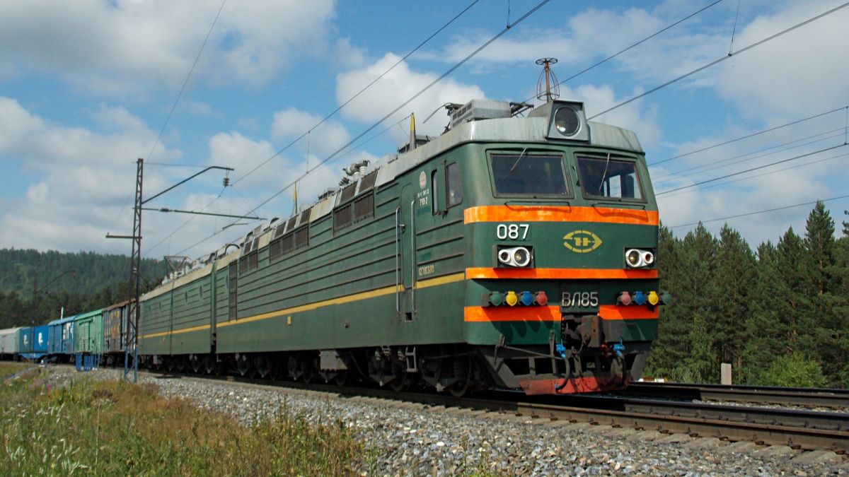ВЛ85