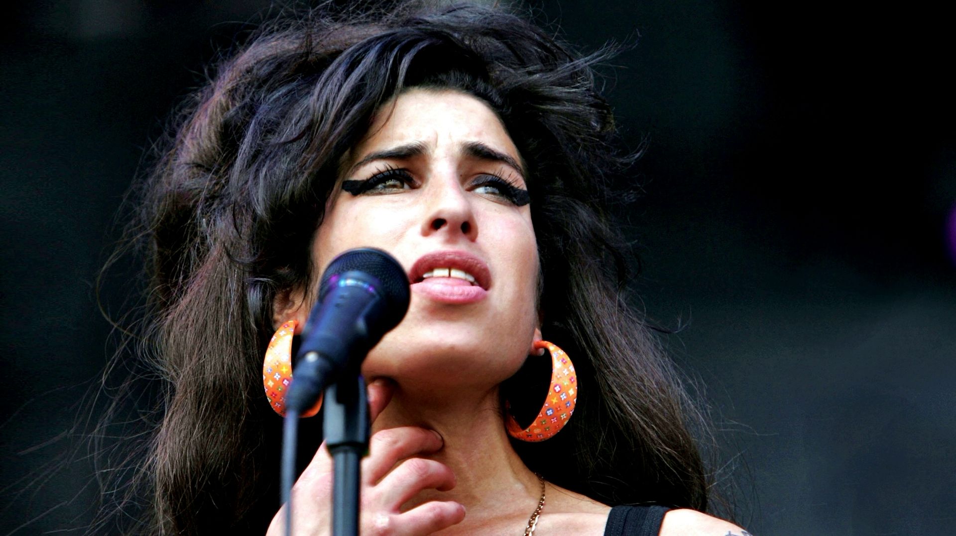 The Best, Amy Winehouse (British singer, songwriter, *contralto, Since 2002-2011)