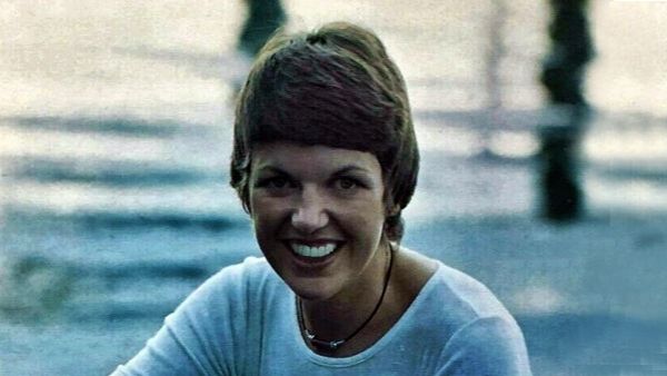 The Best, Aneka (Mary Sandeman, Scottish singer, folk music genre, Since 1981-1984)