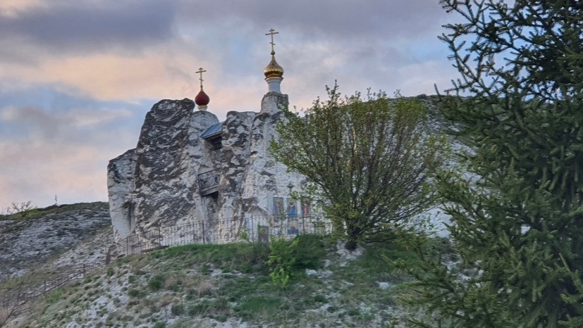 Воронеж и пещерные храмы.