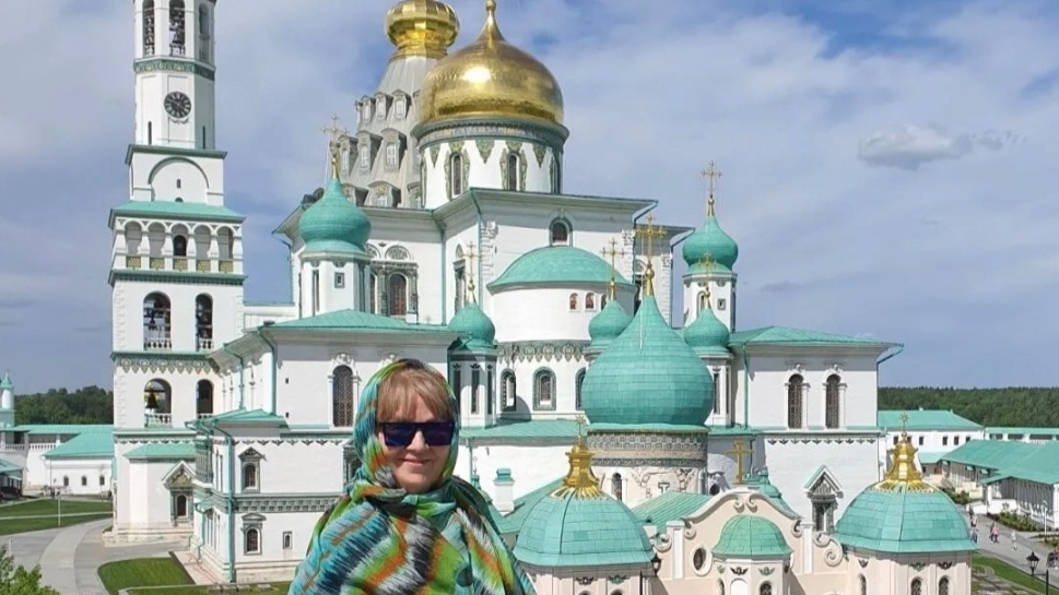 Монастыри и храмы Подмосковья.