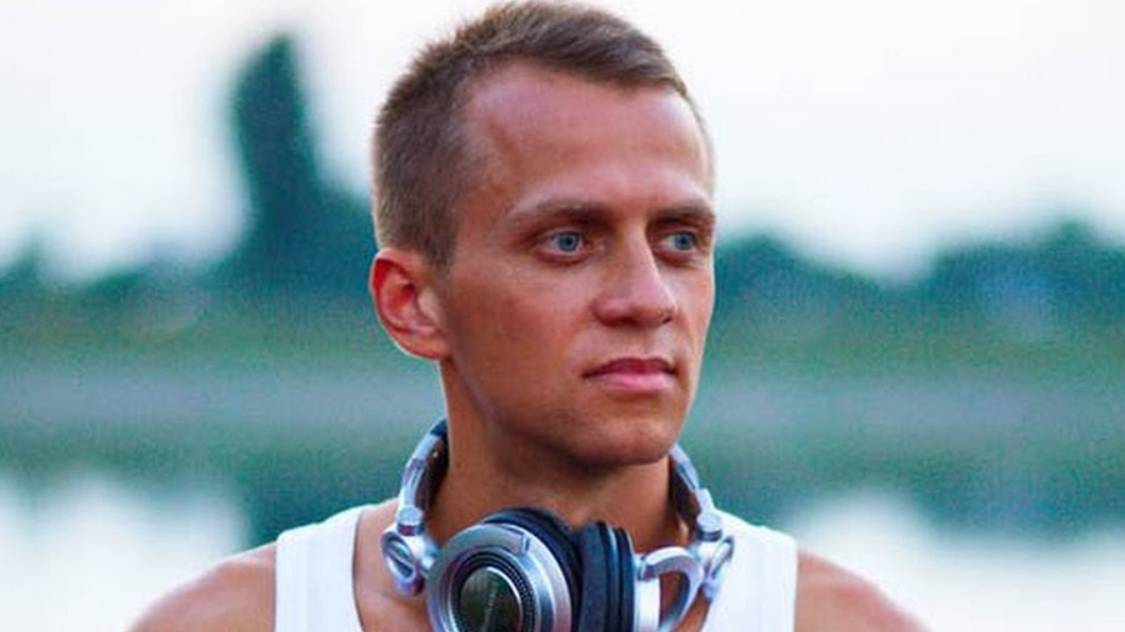 Автор музыки Artur Venis