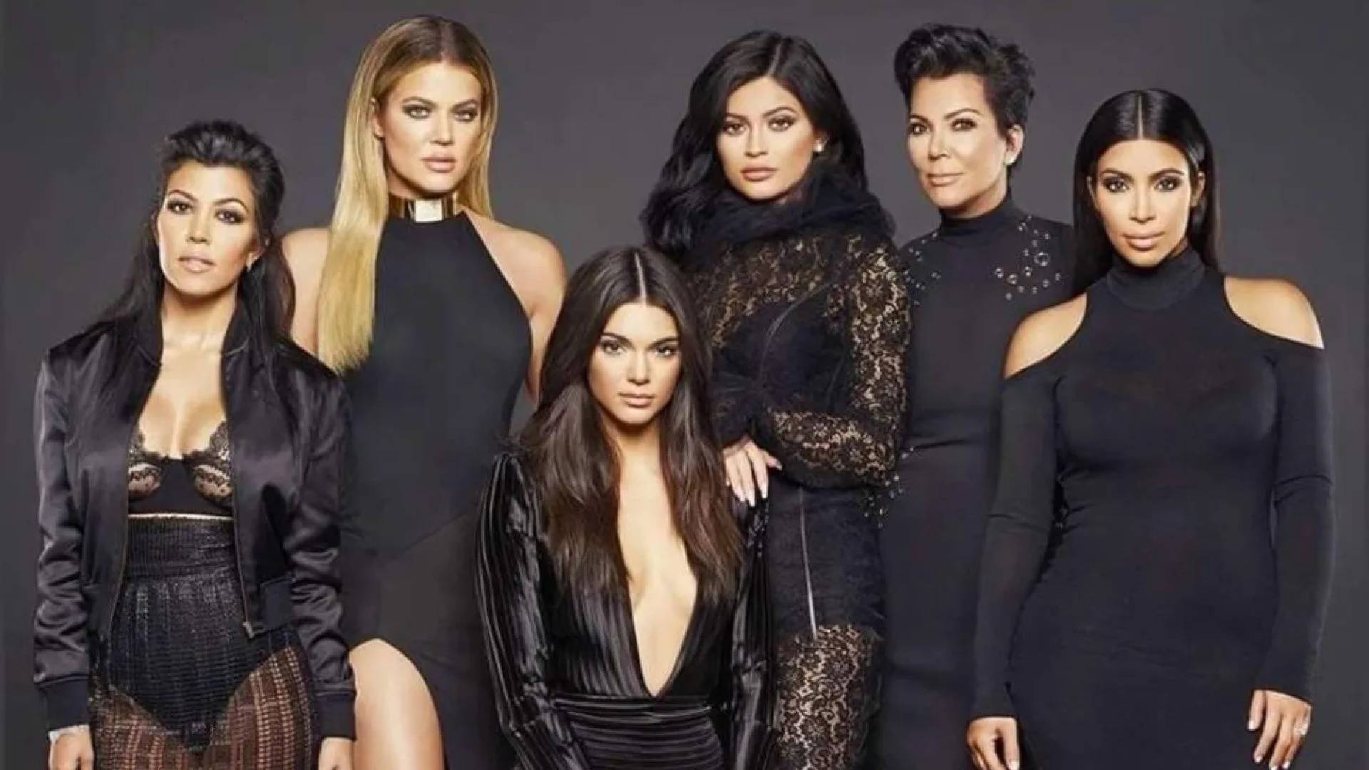 Сериал Семейство Кардашьян - 6 сезон / Keeping Up with the Kardashians