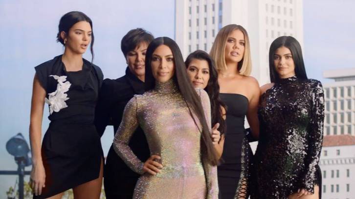 Сериал Семейство Кардашьян - 13 сезон / Keeping Up with the Kardashians